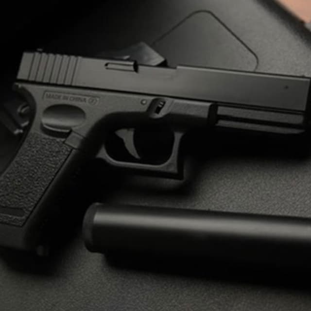 READY STOCK- ZST Glock Q1C Bonus Silencer Airsoft Spring Hopup